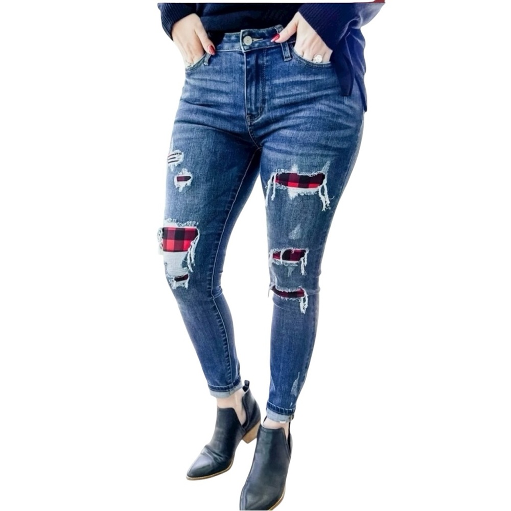 JUDY BLUE Skinny Fit Buffalo Red Plaid Patch Distressed Jeans 11/30